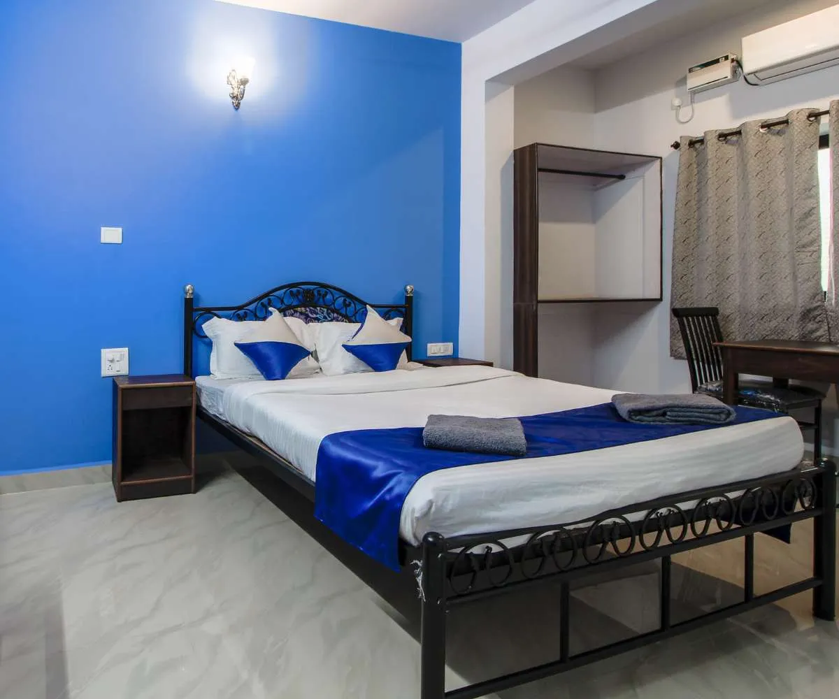 Fully Furnished 1bhk Apartments Close To The Beach