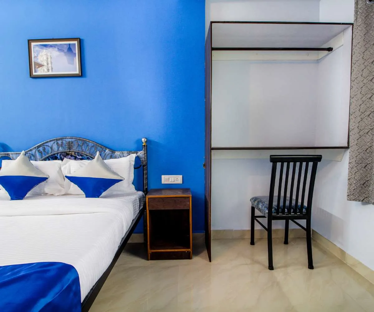 Fully Furnished 1bhk Apartments Close To The Beach