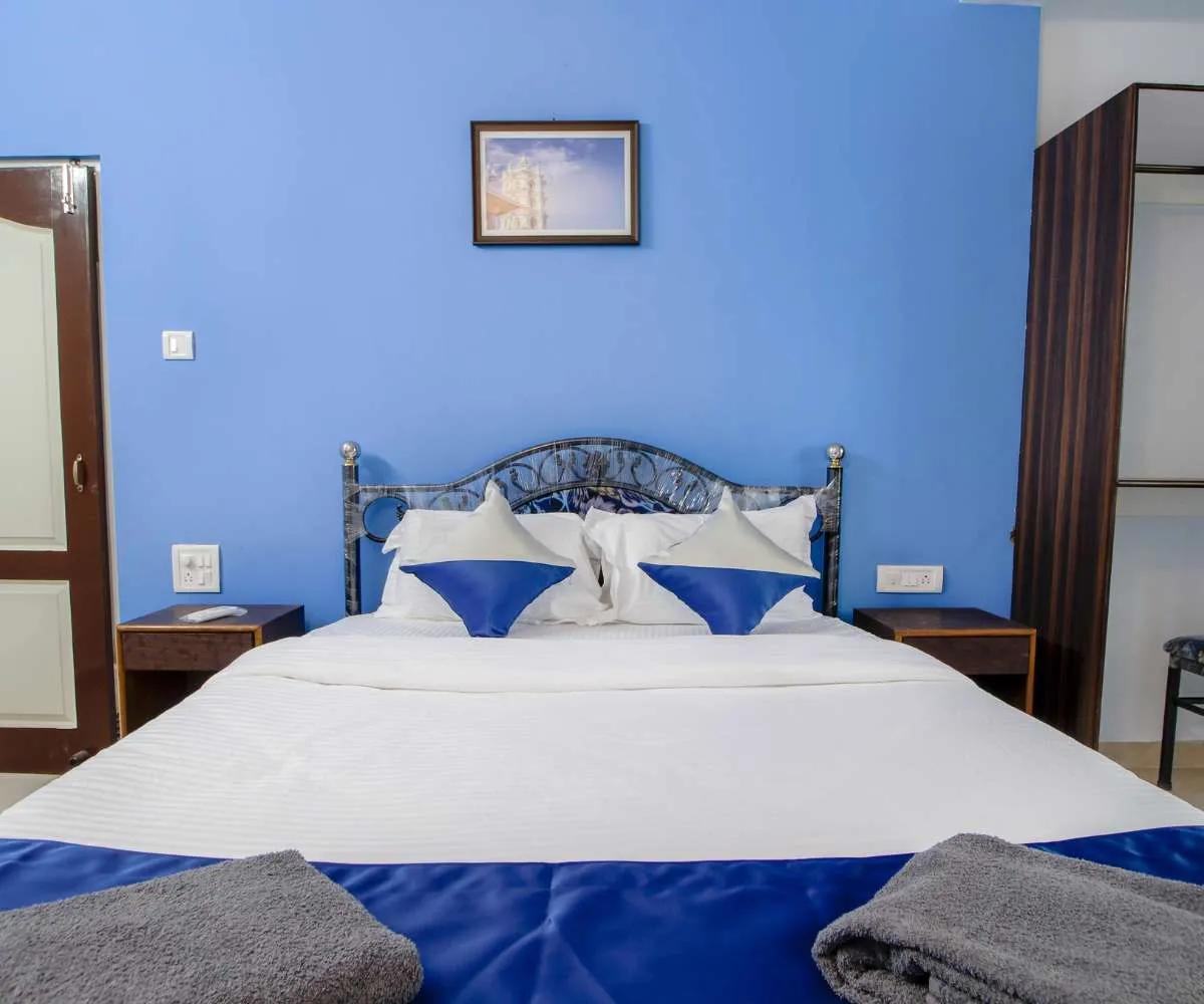 Fully Furnished 1bhk Apartments Close To The Beach